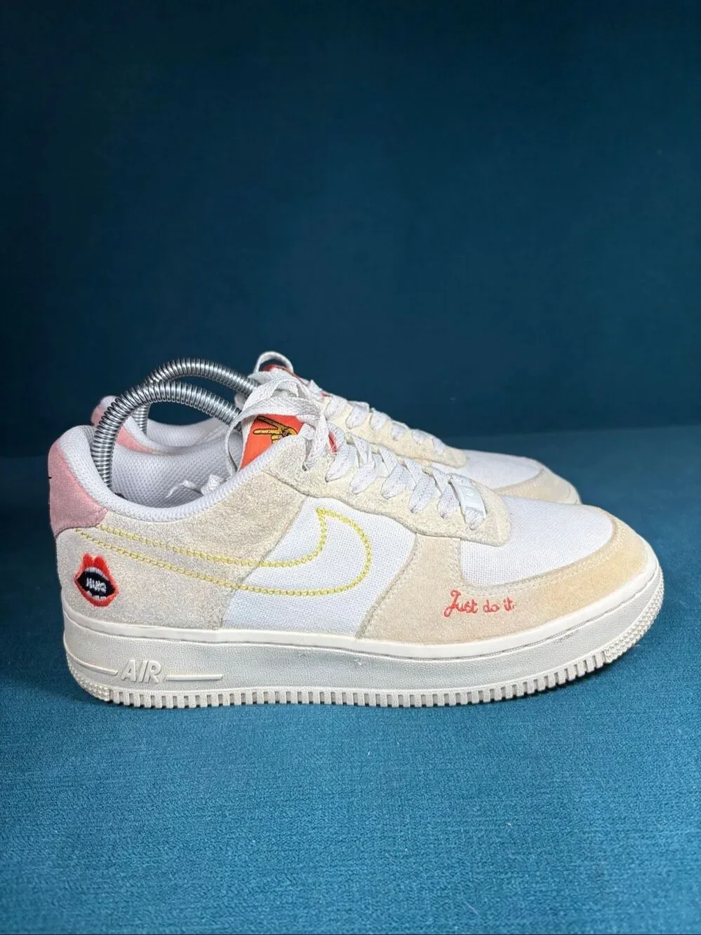 Nike Air Force 1 Low '07 LX SE Just Do It Peace Love Womens Size 8.5 DQ7656-100